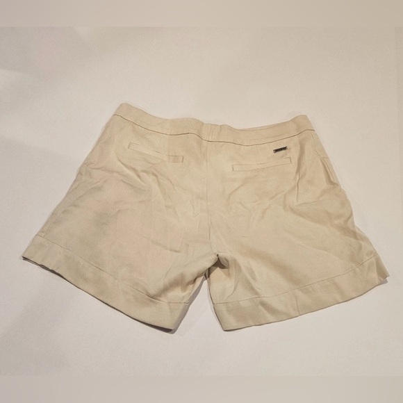 Ivanka Trump Pants - IVANKA TRUMP Shorts Size 2  Beige Pockets Hiking Beach Women Comfort